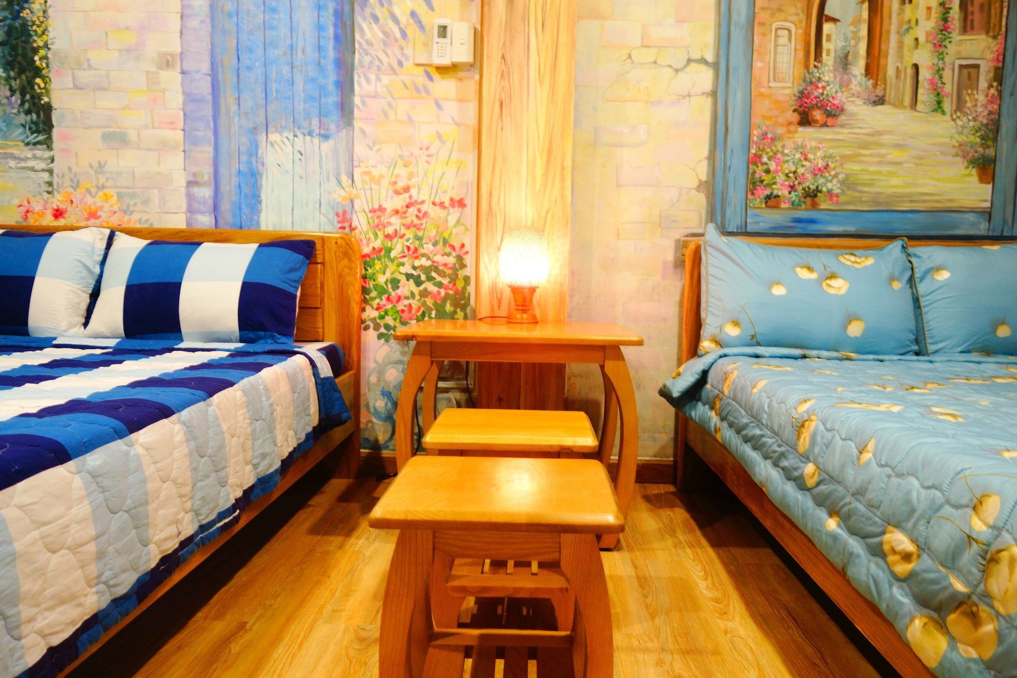 Wanderlust Saigon Hostel & Rooftop Bar Хошимин Экстерьер фото